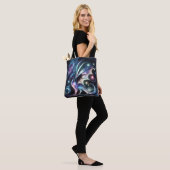 Tote Bag Dragon papillon spatial (Sur le modèle)