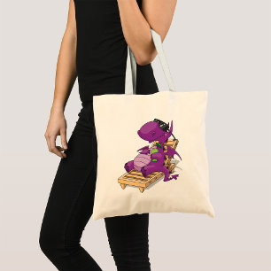 Tote Bag Dragon Violet se détendant sur une chaise de pont