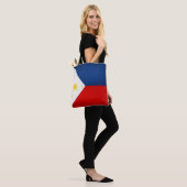 Tote Bag Drapeau cool Philippines (Sur le modèle)