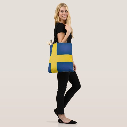 Tote Bag Drapeau cool Suède (Sur le modèle)