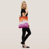 Tote Bag Drapeau de fierté lesbienne abstrait trippy ondulé (Sur le modèle)