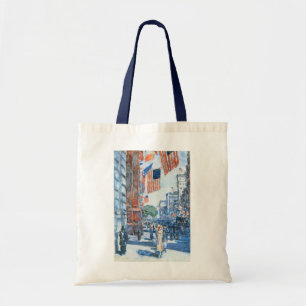 Tote Bag Drapeaux Cinquième Avenue par Childe Hassam, Art V