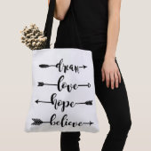Tote Bag Dream Love Hope Believe Flèches (De près)