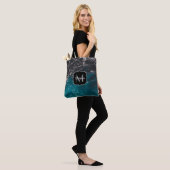 Tote Bag Eau sombre noir bleu mousse ondulée Monogramme (Sur le modèle)