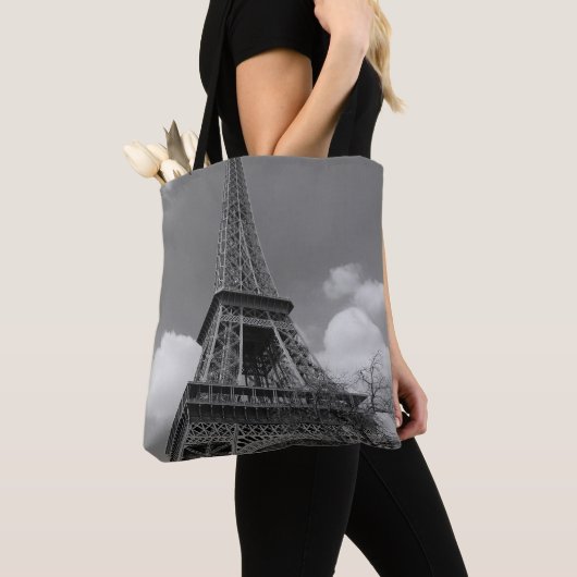 Tote Bag Eiffel nuageux en noir et blanc, 2015 (De près)
