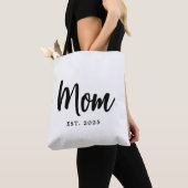 Tote Bag Elegant Black Script Established New Mom (De près)