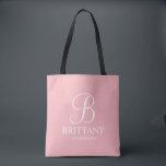 Tote Bag Élégante femme de chambre personnalisée rose-blanc<br><div class="desc">Elégant Blush Pink Personnalisé Bridesmaid Cadeaux avec monogramme personnalisé en style de police calligraphie élégant avec nom et titre de bridesmaid dans le style de police serif classique. Aussi parfait pour Maid of Honor,  Flower Girl,  Mother of the Bride et plus.</div>