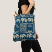 Tote Bag Eléphant brodé (De près)
