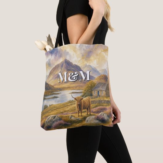 Tote Bag Esthétique des Highlands d'Écosse, monogramme mode (De près)