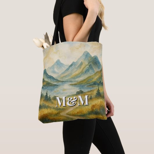 Tote Bag Esthétique des Highlands d'Écosse, monogramme mode (De près)