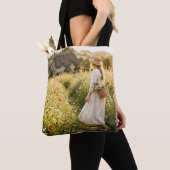 Tote Bag Femme dans un champ de blé (De près)