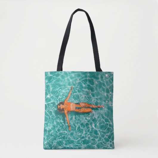 Tote Bag Femme nageant seule dans le plan d'eau (Devant)