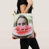 Tote Bag Femme tenant une pastèque tranchée (De près)