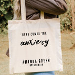 Tote Bag Fête de bachelorette amusante pour une femme de ch<br><div class="desc">Si vous planifiez un mariage et que vous avez besoin d'acheter des cadeaux pour vos demoiselles d'honneur, ne cherchez pas plus loin que des sacs fourre-tout personnalisés de notre boutique Zazzle! Non seulement ces jouets faciliteront-ils le transport de tout ce dont ils ont besoin, mais ils aimeront aussi le message...</div>