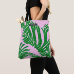 Tote Bag Feuilles Preppy Pink & Green Tropical Palm<br><div class="desc">Illustration feuille de paume vert sur arrière - plan rose. Personnalisez avec votre nom au-dessus du rectangle gris.</div>