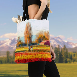 Tote Bag Flâner à travers les champs de tulipe rouge et or