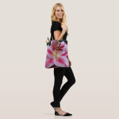 Tote Bag Fleur de lys oriental rose (Sur le modèle)