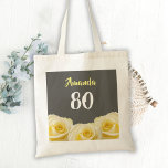 Tote Bag Fleur de rose jaune 80e anniversaire<br><div class="desc">Fleur de rose jaune Sac fourre-tout 80e anniversaire. De belles roses jaunes. L'arrière - plan est gris tableau noir. Le texte est en blanc et jaune et est facilement personnalisable - personnalisez-le avec votre nom et votre âge.</div>
