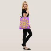 Tote Bag Fleur jaune violette (Sur le modèle)