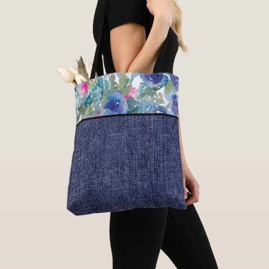 Tote Bag Fleurs d'aquarelles roses et bleues et denim (De près)