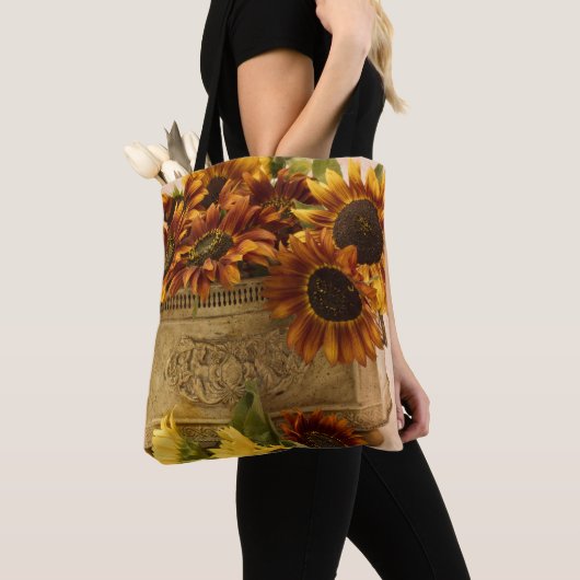 Tote Bag Fleurs De Soleil Orange Dans Panier En Tin (De près)