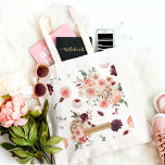 Tote Bag Fleurs Pastel Modernes & Cadeau Personnalisé Kraft<br><div class="desc">Ce cadeau personnalisé est une option magnifique et unique pour toute personne qui aime les fleurs et une touche de charme rustique. Le cadeau est composé d'un ensemble de fleurs pastel modernes, encadré d'un arrière - plan en papier kraft, créant un joli contraste qui ne manquera pas d'attirer l'attention.Les fleurs...</div>
