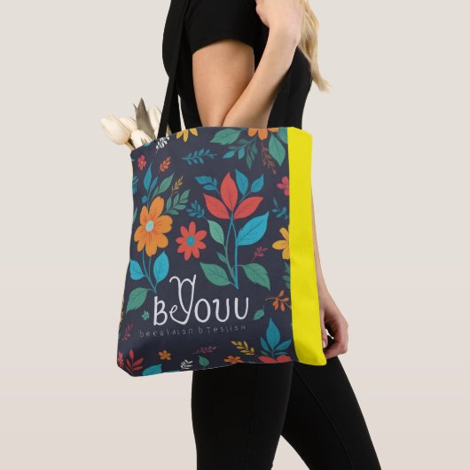 Tote Bag Floraisons de printemps florales | Monogramme noir (De près)
