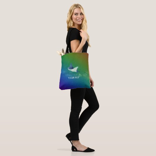 Tote Bag Flying Stingray (Sur le modèle)