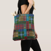 Tote Bag Fourre-tout de carrosserie en Torr Fionn Tartan Qu (De près)