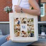 Tote Bag Galerie Monogrammée de 8 Photos Personnalisées<br><div class="desc">Personnalisez ce design avec 8 de vos photos préférées et un monogramme dans votre couleur préférée. Un mélange parfait de style et de sentimentalité. Idéal pour des cadeaux ou un usage quotidien.</div>