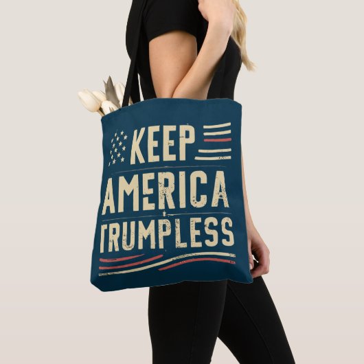 Tote Bag GARDER L'AMÉRIQUE SANS TRUMP Drapeau américain car (De près)