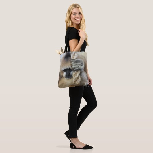 TOTE BAG GIBBON (Sur le modèle)