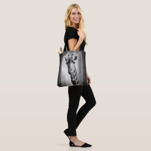 Tote Bag Giraffe dans une cityscape