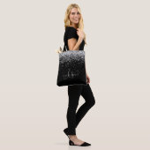 Tote Bag Glam Black Silver Parties scintillant Nom du monog (Sur le modèle)