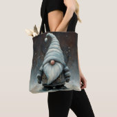 Tote Bag Gnome d'hiver dans une forêt de neige (De près)