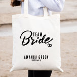 Tote Bag Groupe Bachelorette Bridesmaids<br><div class="desc">Vous cherchez un cadeau parfait pour vos demoiselles d'honneur ? Ne cherchez pas plus loin que des sacs fourre-tout personnalisés ! Ces totes viennent dans une variété de couleurs et de designs, et peuvent être customisés avec les noms ou monogrammes de vos amis. Non seulement sont-ils une façon amusante de...</div>