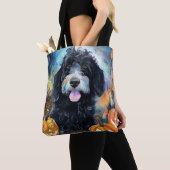 Tote Bag Halloween Bernedoodle Avec La Peur Citrouille (De près)
