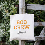 Tote Bag Halloween monogramme de l'équipage de bateau<br><div class="desc">Rejoignez Boo Crew en style avec ce sac fourre-tout Halloween monogrammé personnalisé! Avec un simple graphique texte "Boo Crew", vous pouvez le personnaliser avec le nom de votre enfant ou tout texte personnalisé et choisir parmi une variété de polices et de couleurs pour correspondre à votre thème Halloween. Parfait pour...</div>