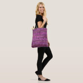Tote Bag Harmonie de Knit : Texture de bande violette (Sur le modèle)