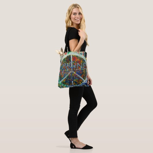 Tote Bag Hippie Wall Art (Sur le modèle)