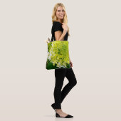 Tote Bag Hydrangea Limelight Vert Chartreuse Élégant (Sur le modèle)