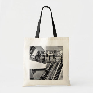 Tote Bag Illusion