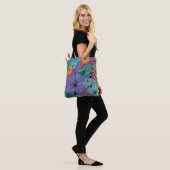 Tote Bag Jardin des hibiscus pourpre aux fleurs tropicales (Sur le modèle)