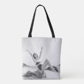 Tote Bag Jeune femme attirante en bikini sur la plage (Dos)