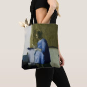 Tote Bag Johannes Vermeer - Une femme en bleu lisant une le (De près)