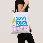 Tote Bag Johnny Bravo - Don't Touch The Hair Graphic (De près)