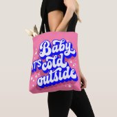 Tote Bag Jouer bébé, c’est froid en hiver (De près)