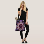 Tote Bag Kaleidoscope de violet et de fleur cosmique magent (Sur le modèle)