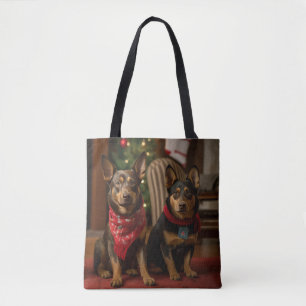 Tote Bag Kelpie australien au coin de la cheminée de Noël
