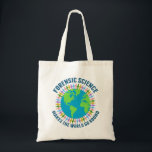 Tote Bag La médecine légale fait le tour du monde<br><div class="desc">Beau sac fourre-tout de juricomptabilité scientifique qui dit "La science légale fait tourner le monde autour d'un joli globe bleu et vert de la Terre". Une communauté de spécialistes des enquêtes sur les lieux du crime tient la main dans les couleurs de l'arc-en-ciel mignons autour de la planète.</div>